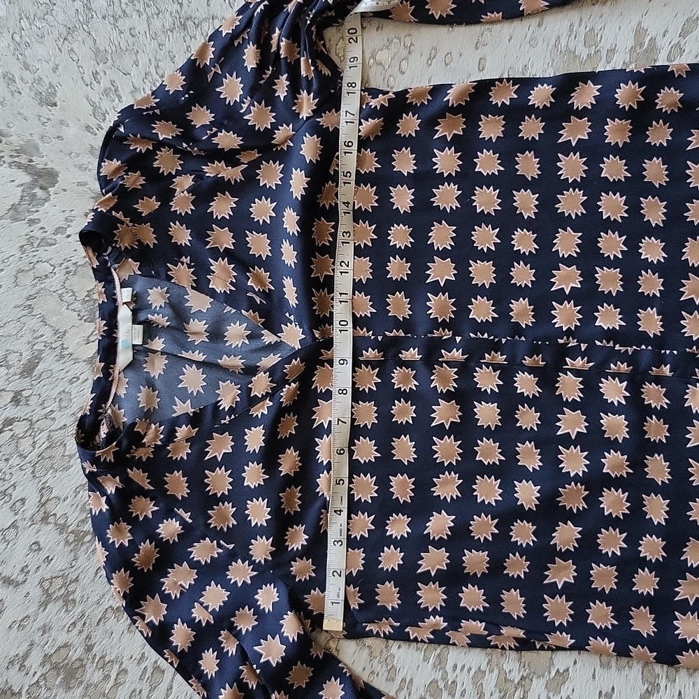 *SOLD* Boden Harriet Printed Bishop Sleeve Matte Satin Blouse Sz2 - Picture 8 of 9